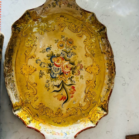 Vintage Florentine scalloped Edged Tray - large size made in Japan with handles - Picture 9 of 9